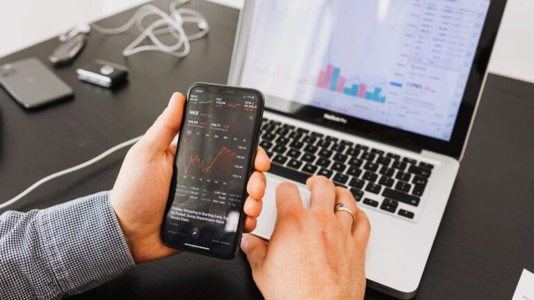 Stock Market: শেয়ার মার্কেটে নিরাপদে কিভাবে Invest করবেন? শেয়ার মার্কেটে কিভাবে সম্পূর্ণ নিরাপদে বিনিয়োগ করবেন পড়ুন